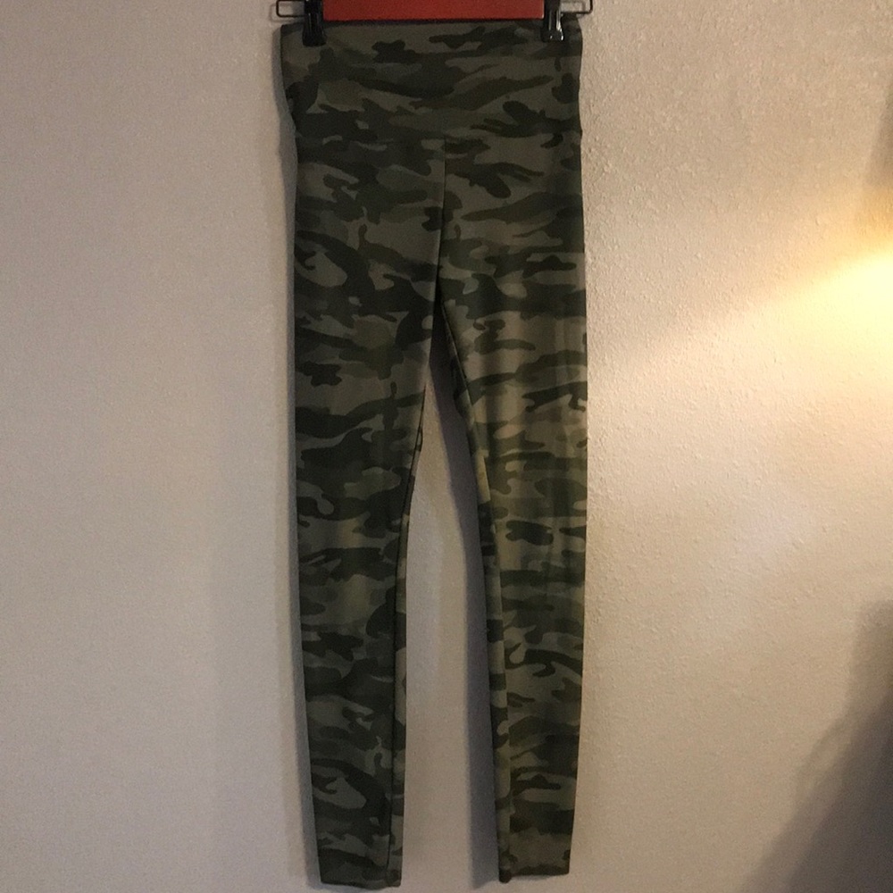 Camouflage workout pants